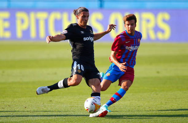 备受瞩目的 备受瞩目的